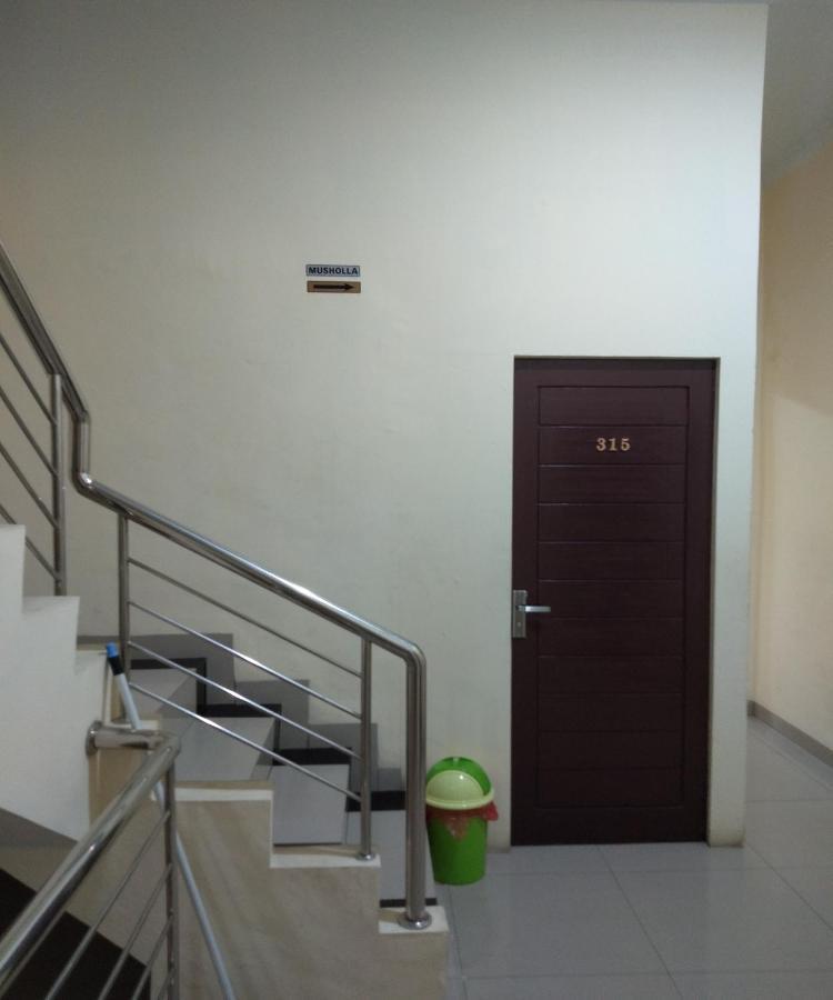 D&D Guest House & Cafe Syariah Medan Dış mekan fotoğraf