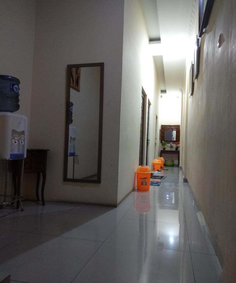 D&D Guest House & Cafe Syariah Medan Dış mekan fotoğraf
