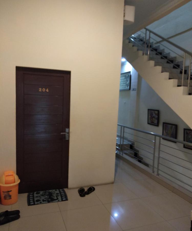D&D Guest House & Cafe Syariah Medan Dış mekan fotoğraf