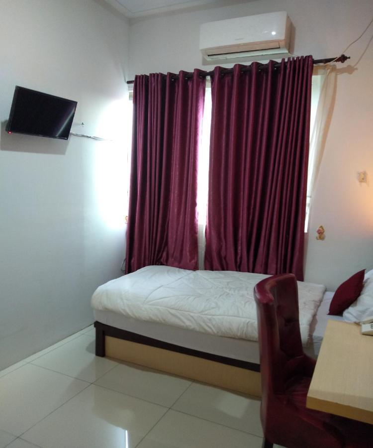 D&D Guest House & Cafe Syariah Medan Dış mekan fotoğraf